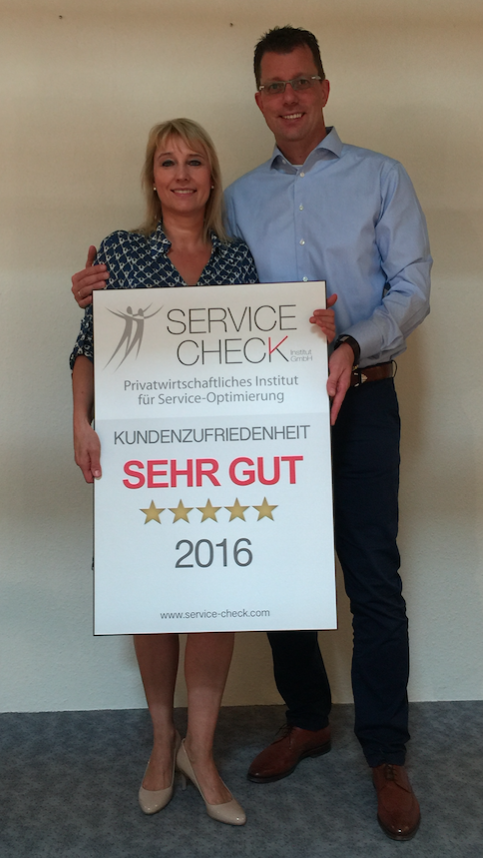Das Unternehmer-Ehepaar Simone und Jürgen Quast bedanken sich bei allen JOCO-Möbel-Kunden für dieses ausgezeichnete Kundenbefragungs-Ergebnis.